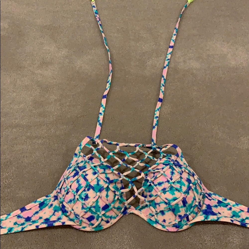 bikini top